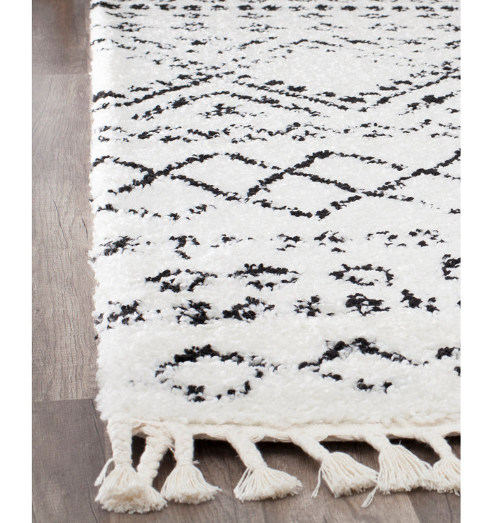 Mason Shag Tribal Whisper White Area Rug CosmoLiving by Cosmopolitan Rug Size: Rectangle 8' x 10'