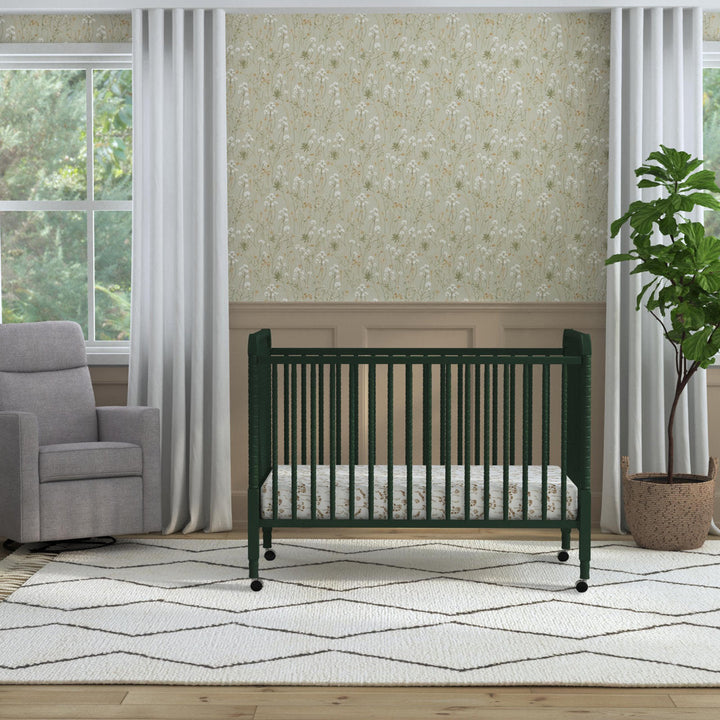 Jenny Lind 3-in-1 Convertible Crib daVinci Color: Forest Green