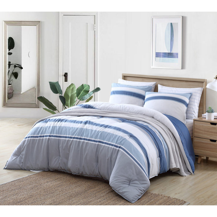 Nautica Trimmer Cotton Reversible Blue Comforter Set Nautica Size: Full/Queen Comforter + 2 Standard Shams