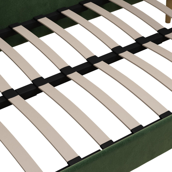 Chadlee Daybed Mercer41 Color: Green Velvet Size: Twin