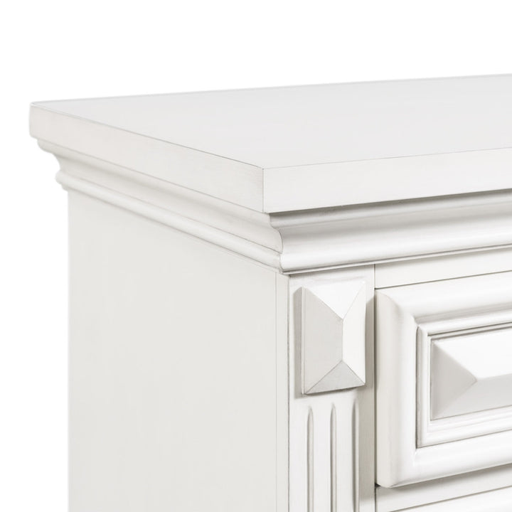Alauna 6 Drawer Chest Lark Manor™ Color: Antique White