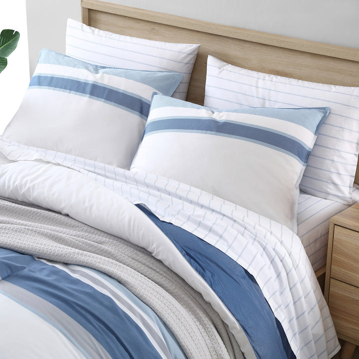 Nautica Trimmer Cotton Reversible Blue Comforter Set Nautica Size: Twin Comforter + 1 Standard Sham