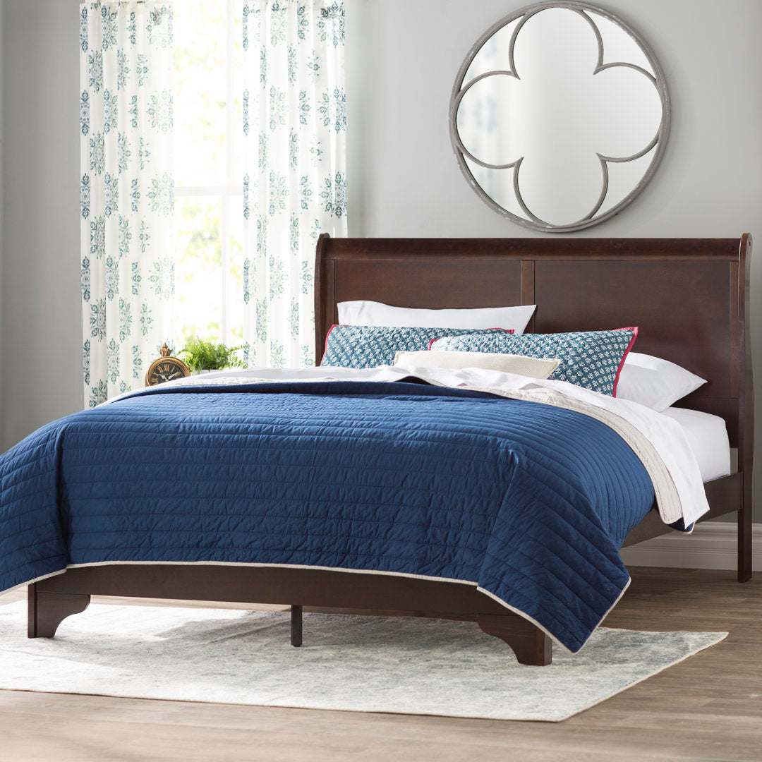Varnamtown West Haven Low Footboard Sleigh Bed, Cappuccino Lark Manor™ Size: Queen