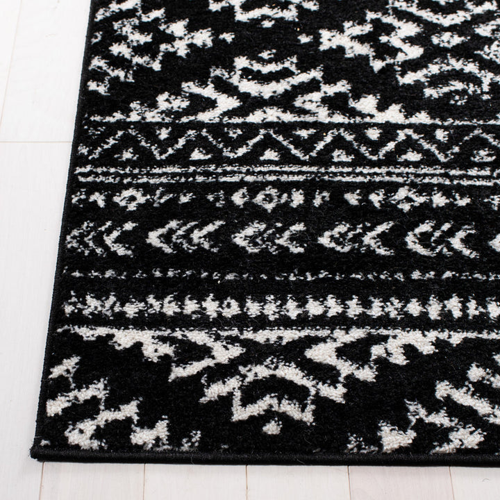 Cobos Performance Geometric Rug Foundry Select Rug Size: Square 5'