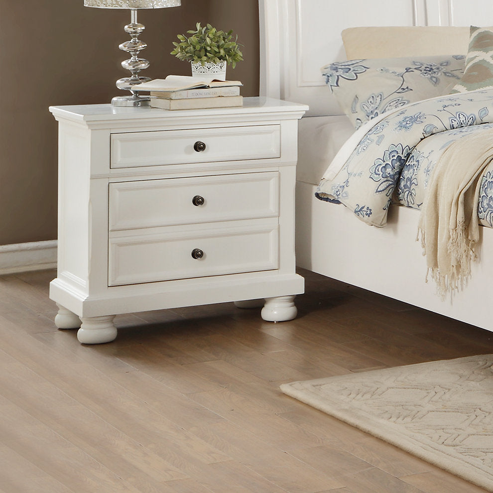 Bade 3 - Drawer Nightstand Beachcrest Home™ Color: White