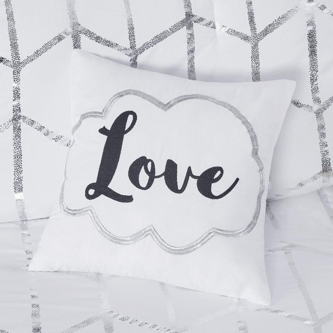 Raina Metallic Printed Comforter Set Intelligent Design Color: White/Silver Size: Full/Queen Comforter + 2 Shams + 2 Throw Pillow