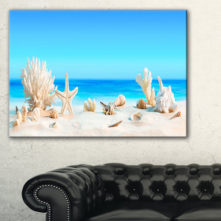 Risa Seashells on Tropical Beach' Graphic Art Highland Dunes Size: 16" H x 32" W x 1" D Format: Wrapped Canvas