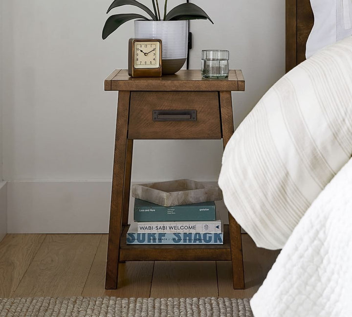 Mateo Nightstand
