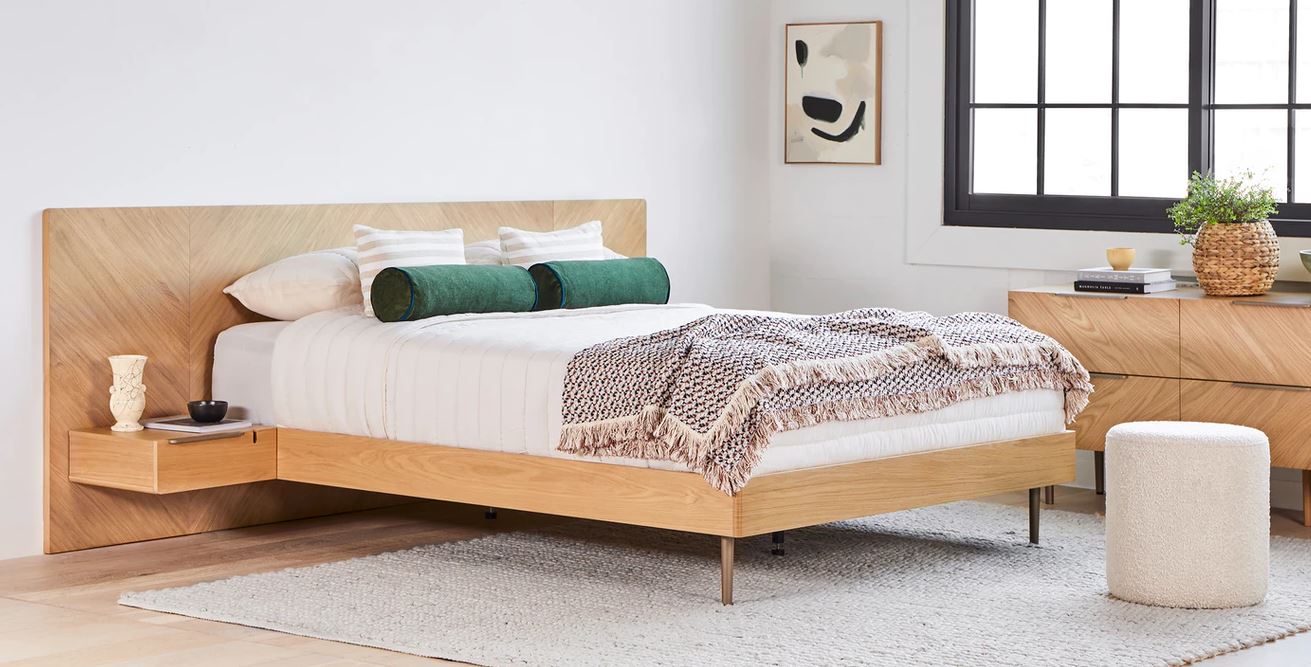 Nera Oak Queen Bed with Nightstands – Spacejoy