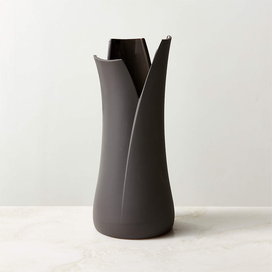 KOS CHARCOAL GREY PORCELAIN VASE