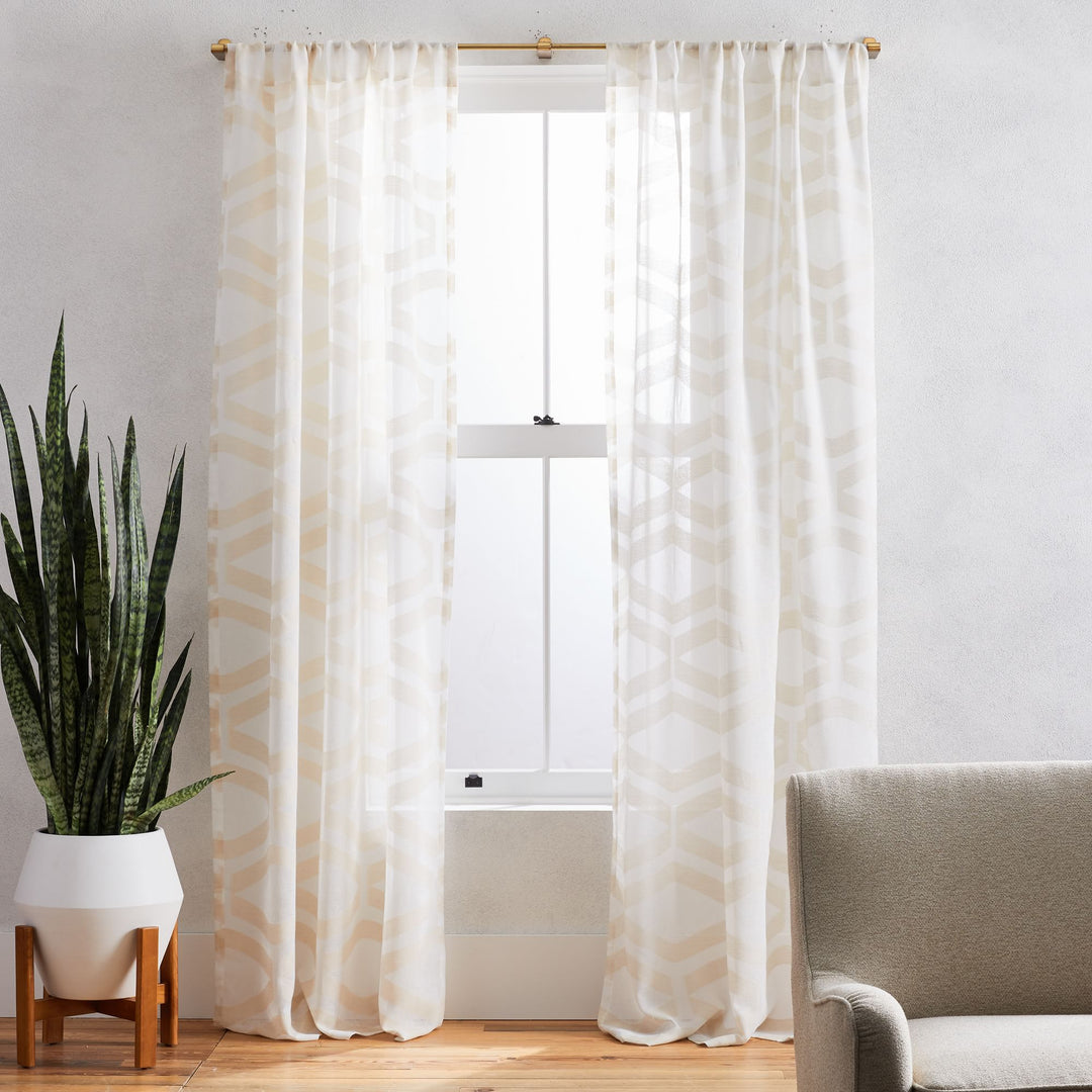Semi Sheer Clipped Jacquard Curtain 84"