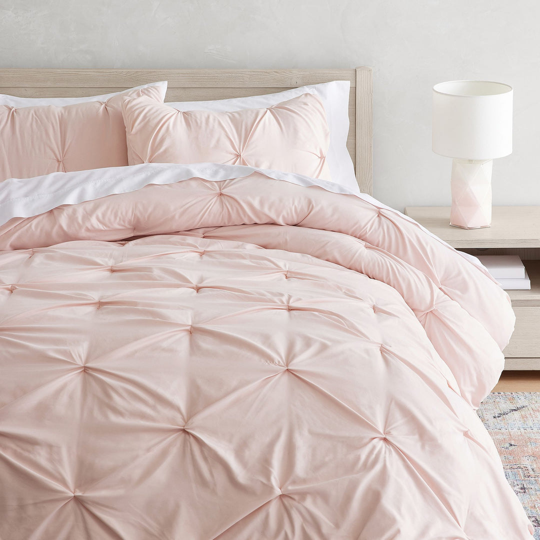 Microfiber Pintuck Comforter