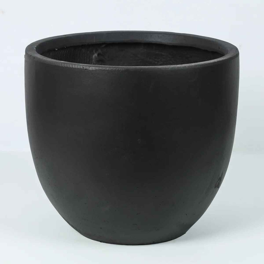 Acushnet Pot Planter