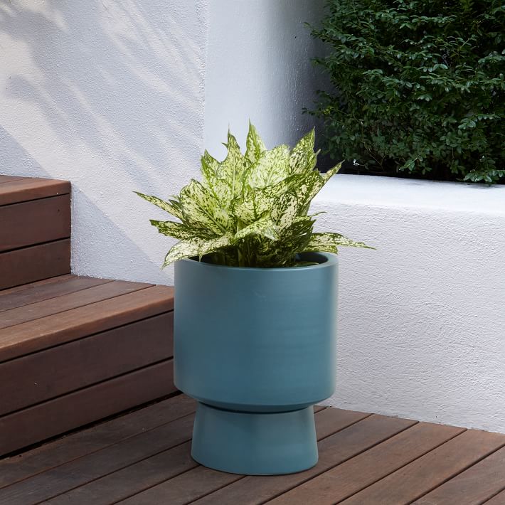 Bishop Indoor Outdoor Pedestal Planters