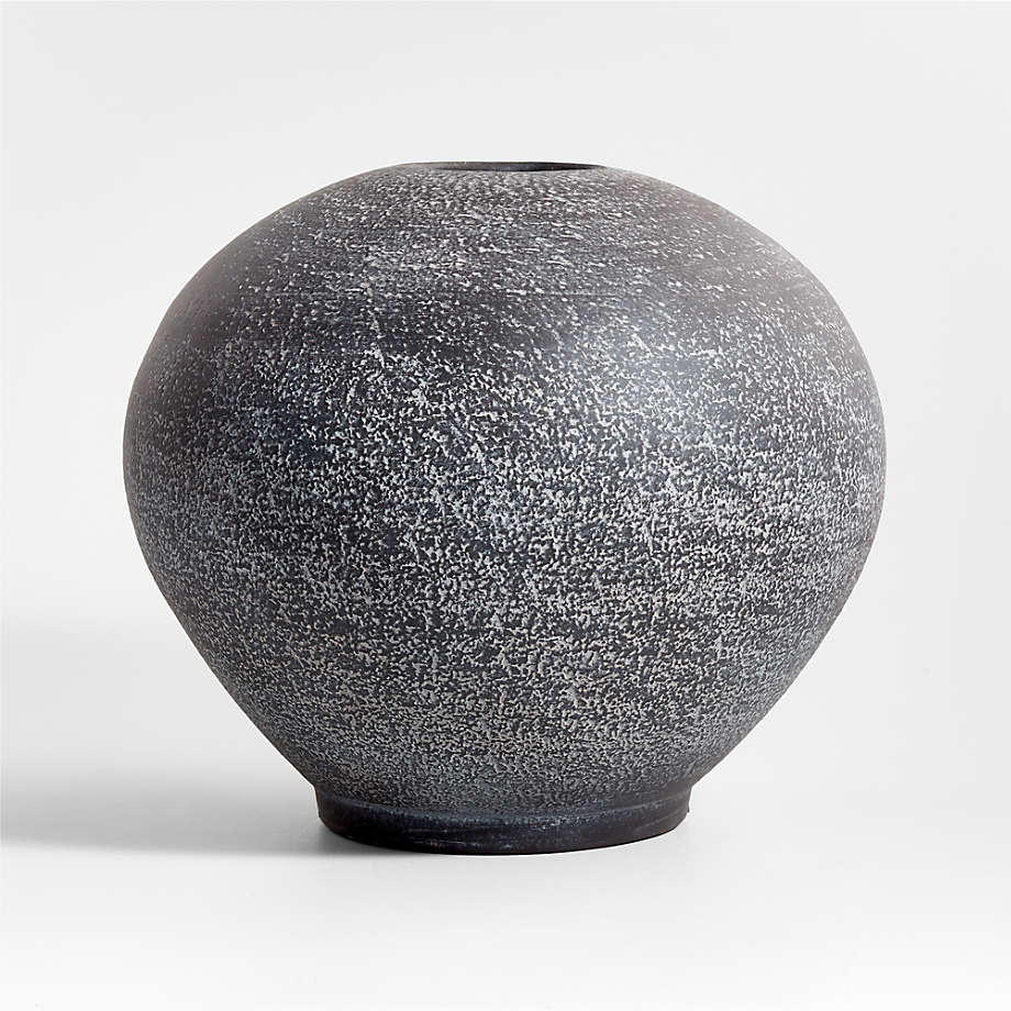 Ophelia Matte Black Round Vase