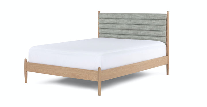 Lenia Rain Cloud Gray Oak Bed-Queen