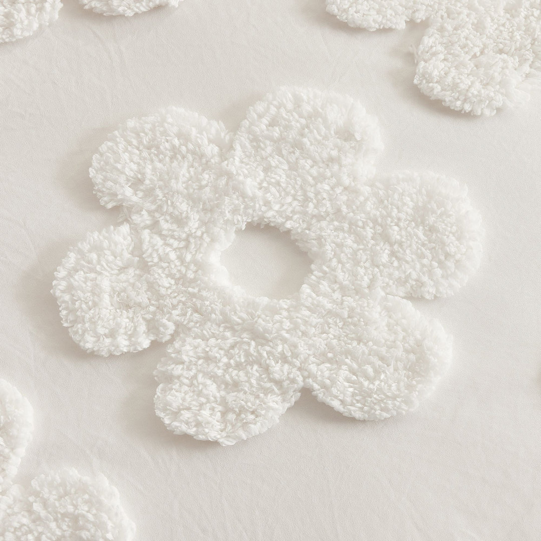 Daisy Clipped Jacquard Duvet Cover