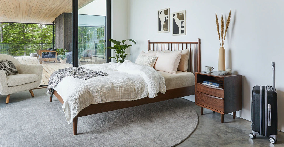 Lenia Walnut Queen Bed