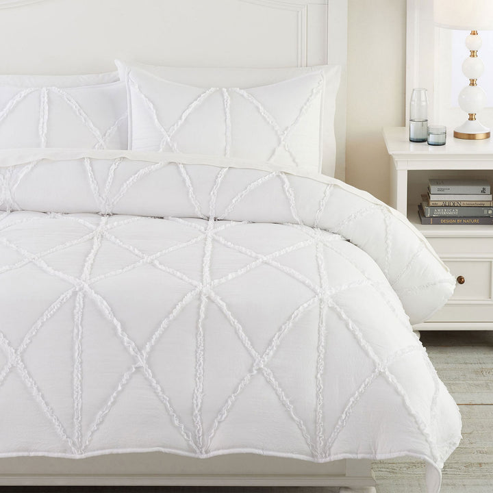 Recycled Microfiber Casual Ruffle Quilt & Sham No Insert-26"X20"
