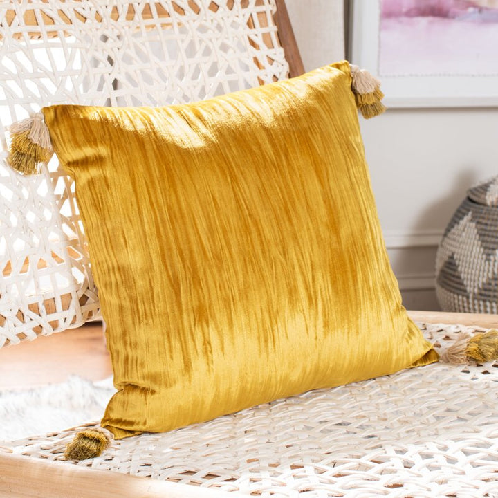 Rodesta Gwena Throw Pillow with insert-16''x16''