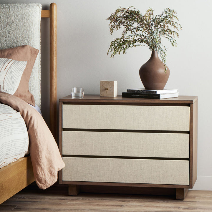 Shirly Nightstand