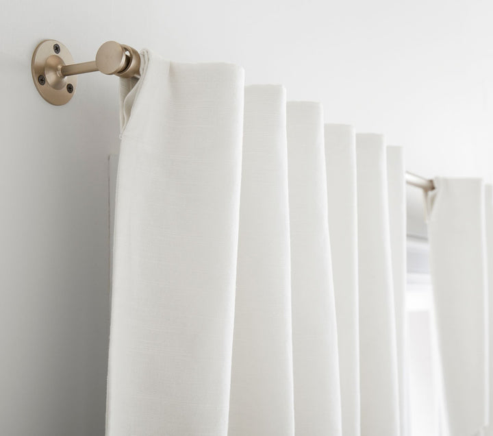 Evelyn Linen Scallop Valance Blackout Curtain