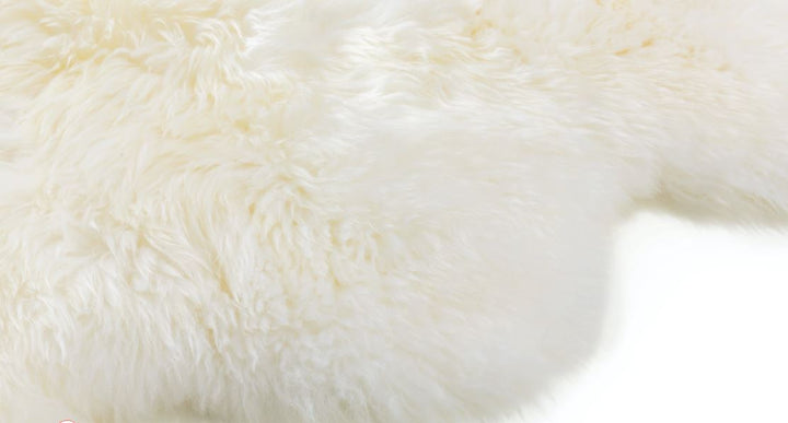 Lanna Ivory Sheepskin Throw 4 X 6