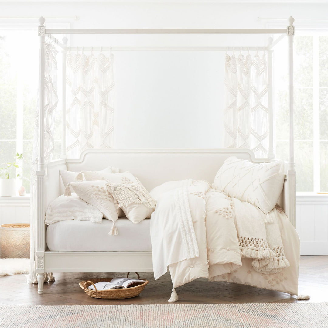 Luna Diamond Tufted Quilt Ivory Queen