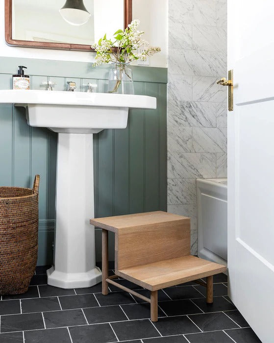 Evelin Step Stool