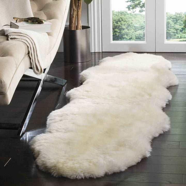 Mera Handmade Sheepskin White Area Rug-2'x6'