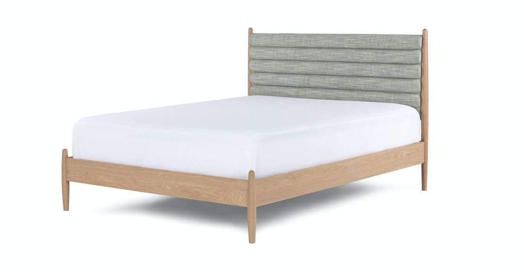 Lenia Rain Cloud Gray Oak Bed-King