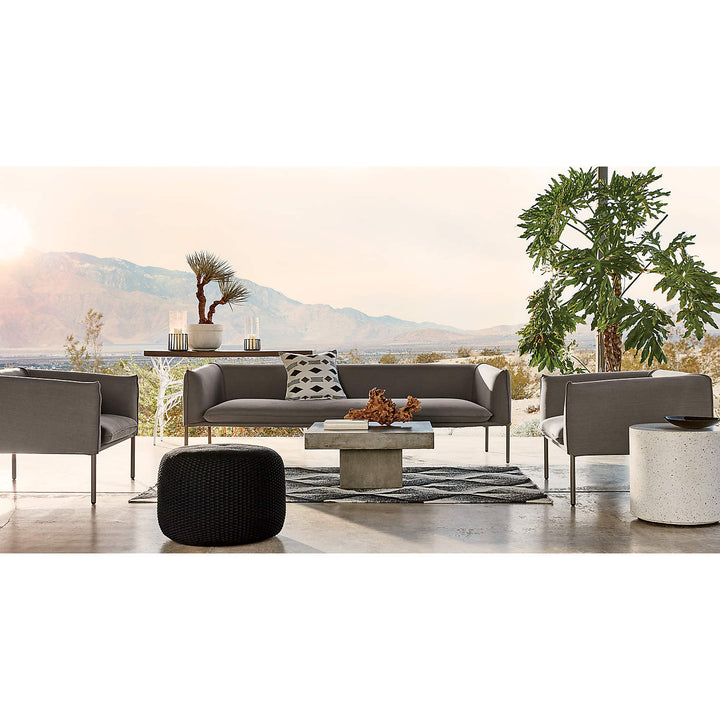 CRISS KNIT BLACK POUF