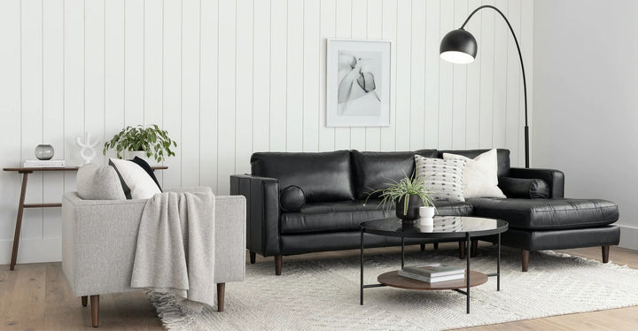 Sven Oxford Black Right Sectional Sofa