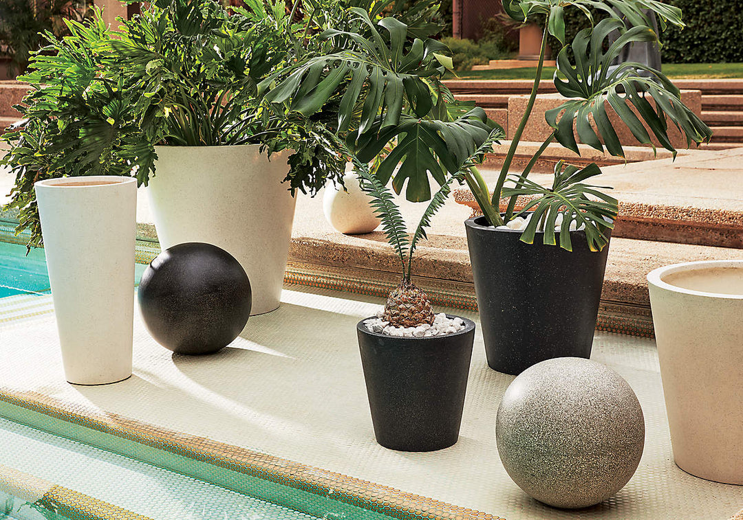 Shore White Stone Indoor/Outdoor Planter Medium
