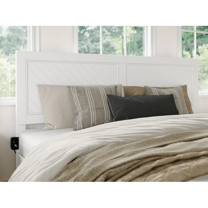 Jeinny Solid Wood Platform Bed King