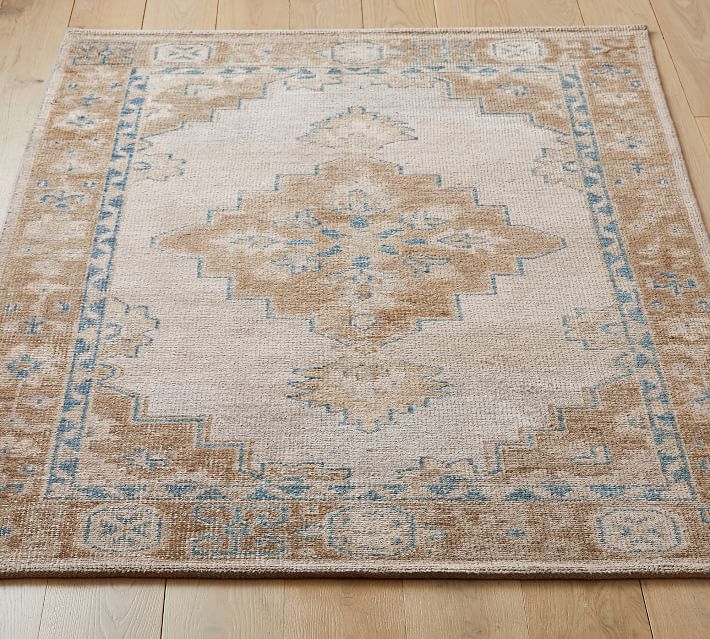 Finn Hand Knotted Wool Rug