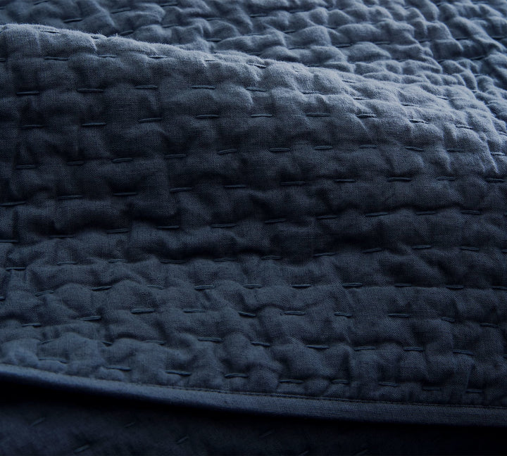 Pick Stitch Handcrafted Cotton Linen Quilt-King