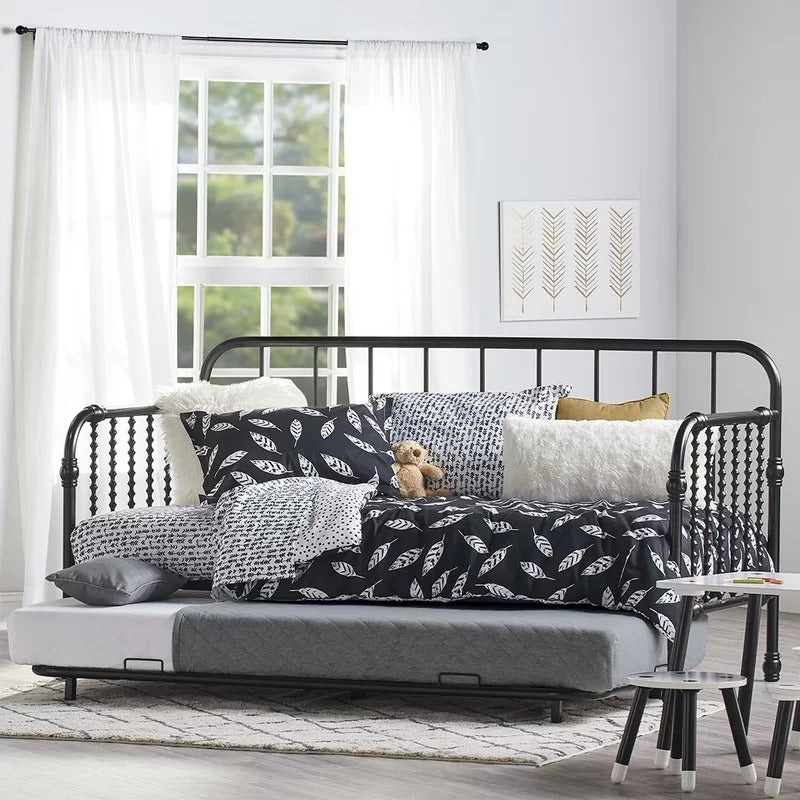 Monarch Hill Wren Twin Daybed with Trundle