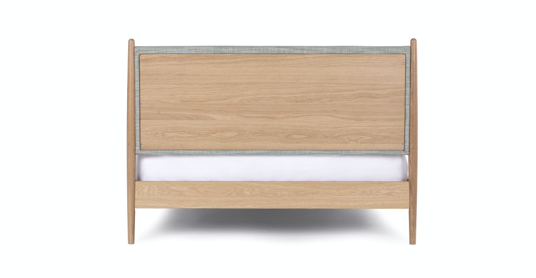 Lenia Rain Cloud Gray Oak Bed-King