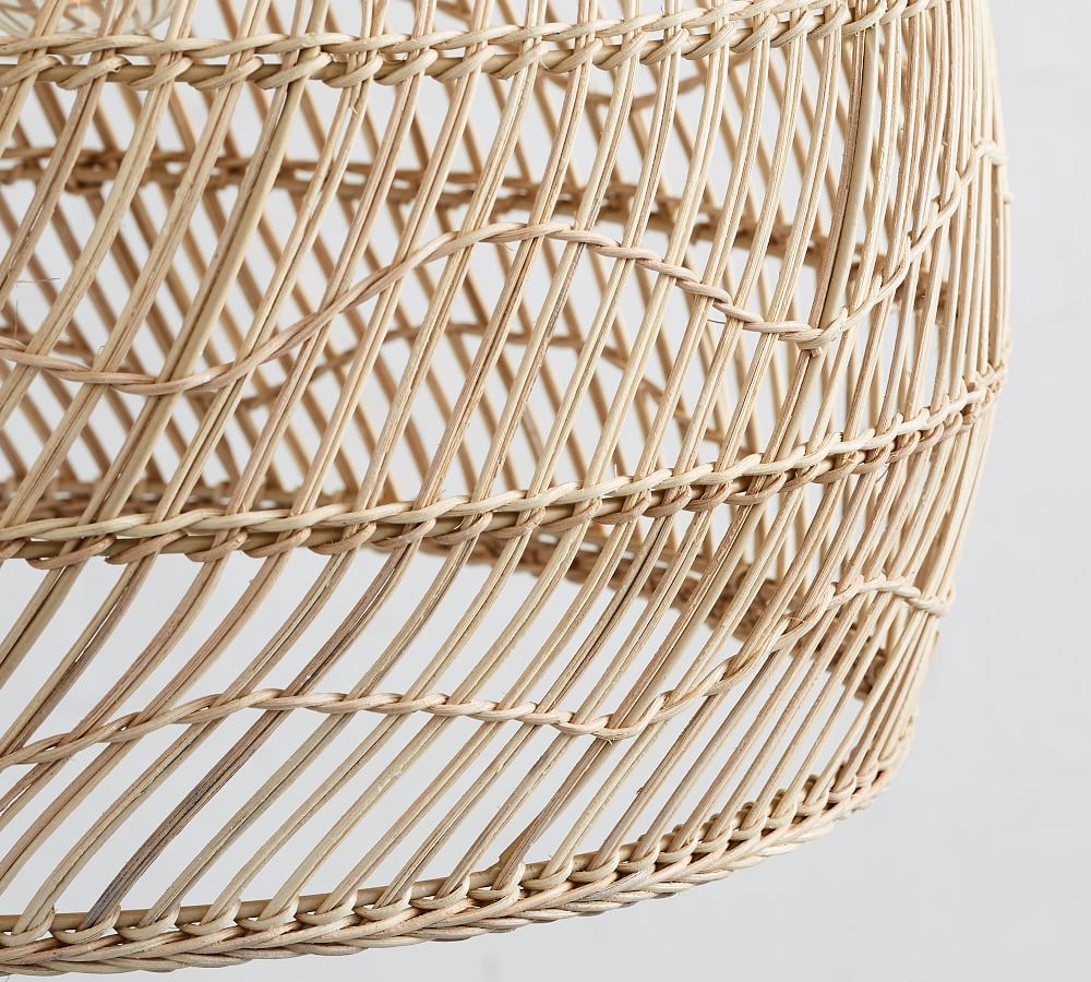 Flora Rattan Pendant 18"