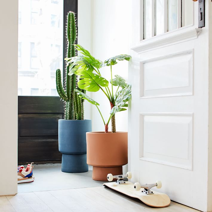 Bishop Indoor Outdoor Pedestal Planters