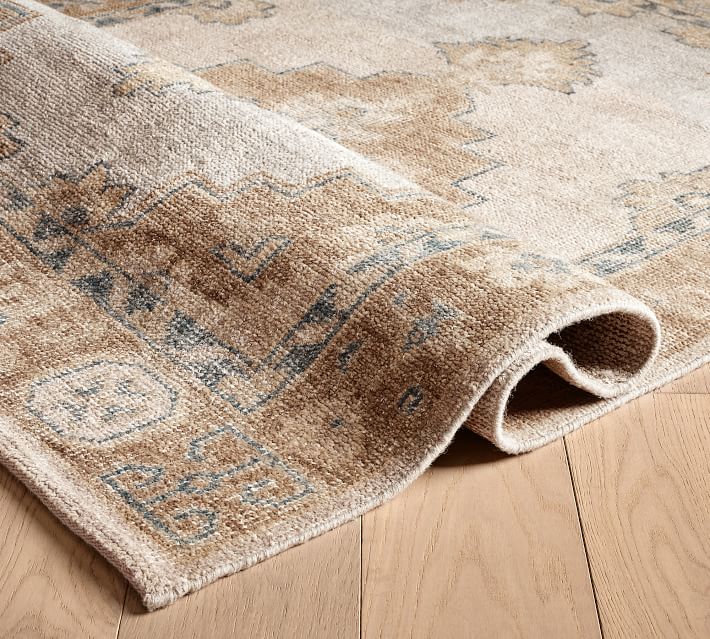 Finn Hand Knotted Wool Rug