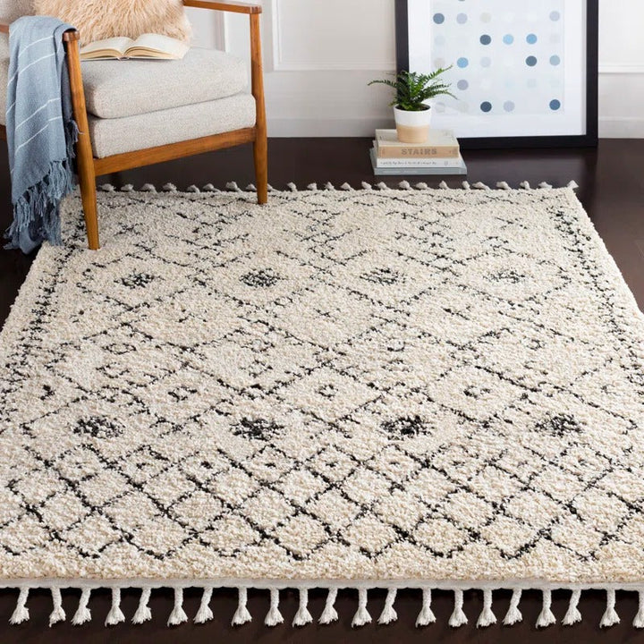 Chet Charcoal Beige Area Rug-7'10"x10'3"