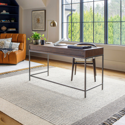 Contemporary Hampton Lamp