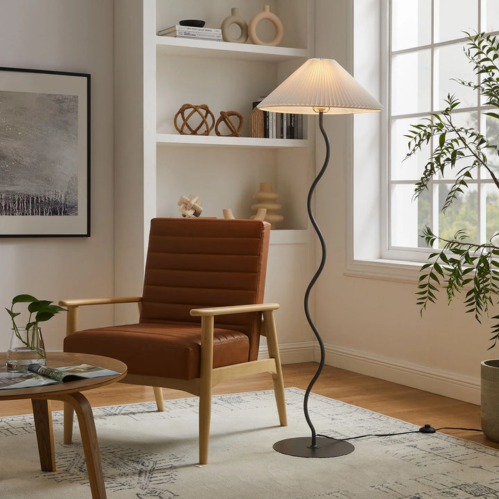 Wanda Squiggle Floor Lamp