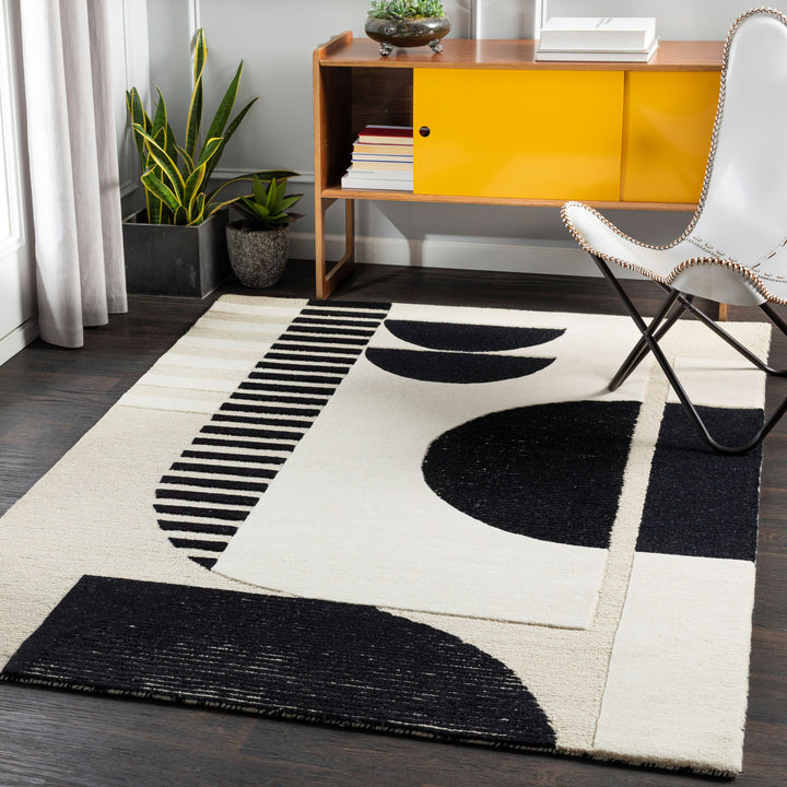 Lin Geo Rug - 8'10" x 12'