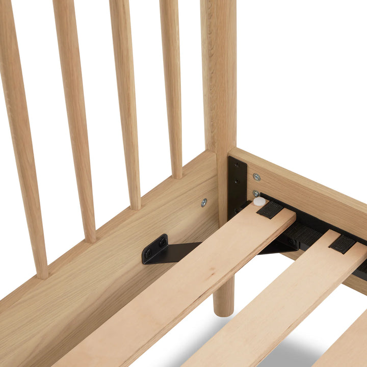 Lenia Bed White Oak Twin