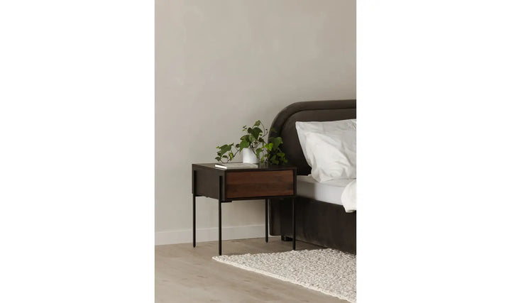 Resa Side Table